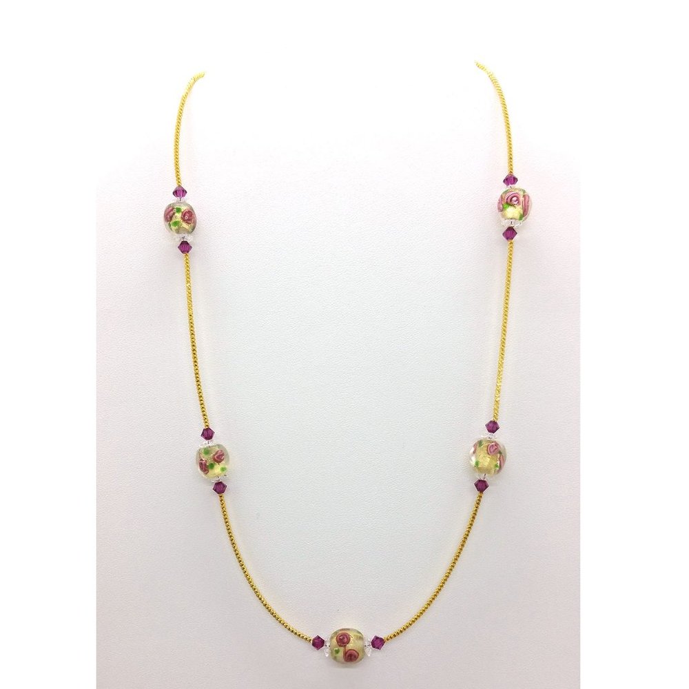 Glass & Crystal Roses Necklace
